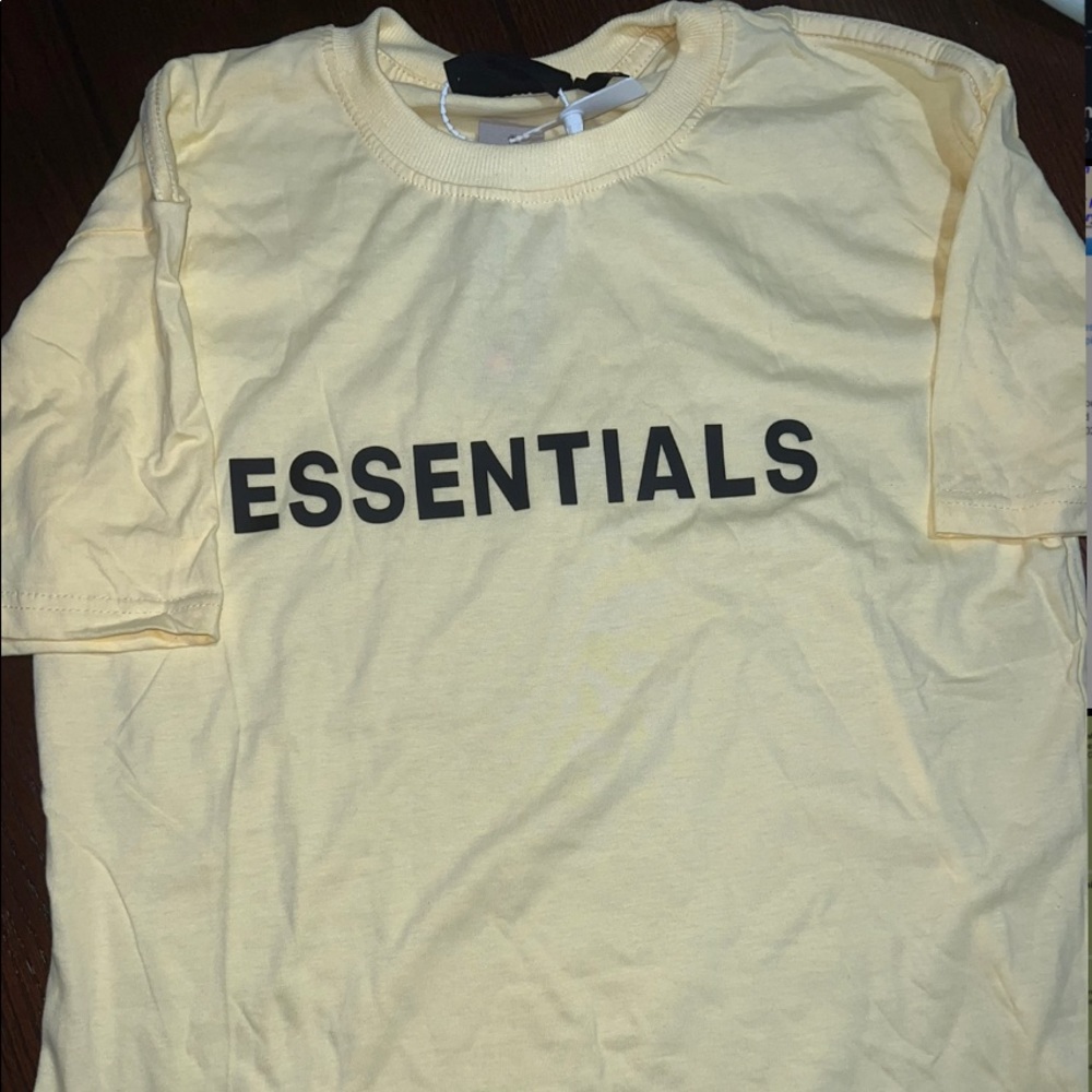 essentials t-shirt